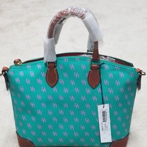 Dooney & Bourke